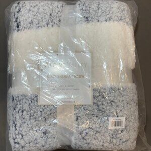 Sealed New Sherpa Throw Grey Soft Fuzzy 50 X 60”  Alpine Valley Cozy  JA-001